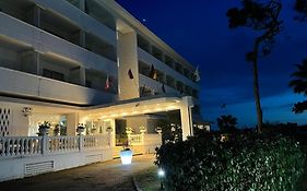 Domizia Palace Hotel