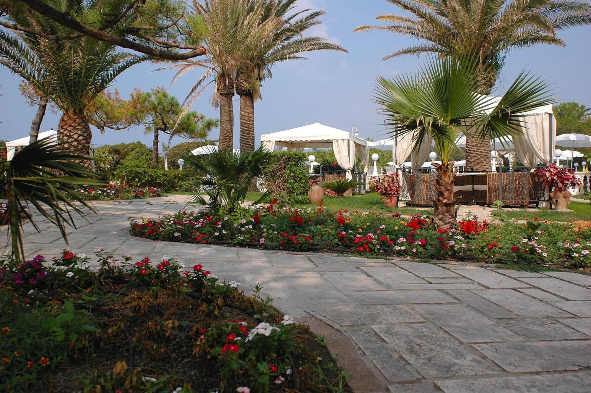 Domizia Palace Hotel Baia Domizia Servizi foto